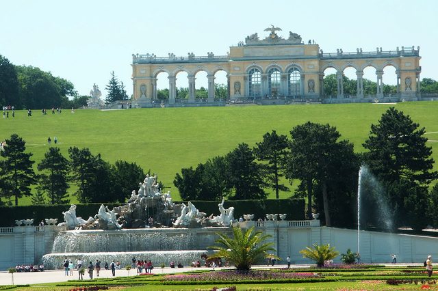 From Bratislava: Vienna in a Day — Ringstrasse, Hofburg, Schönbrunn